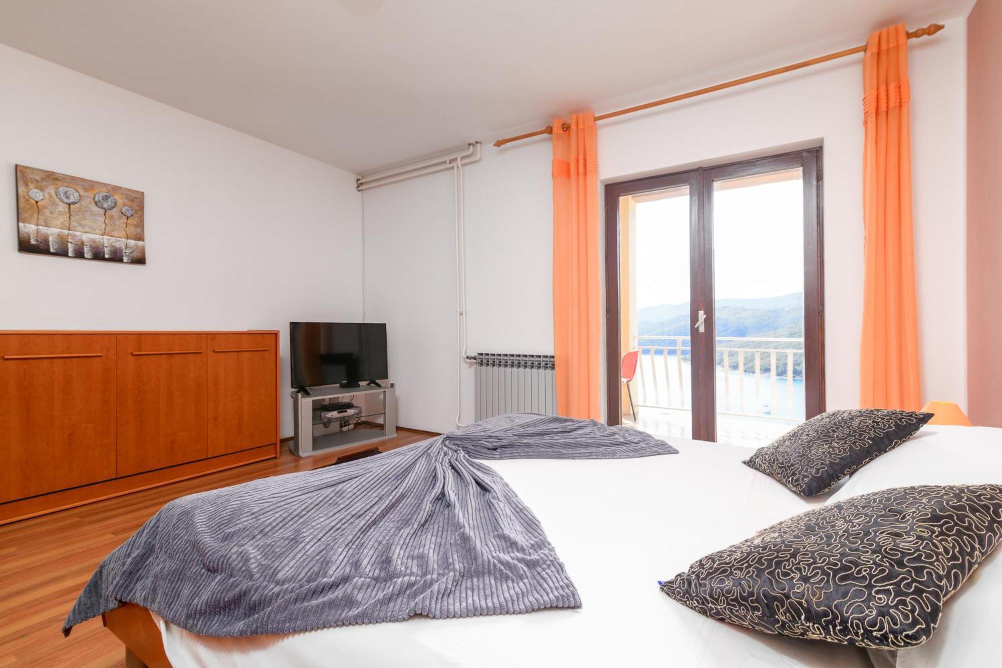 Apartments With A Parking Space Rabac, Labin - 19055 Номер фото